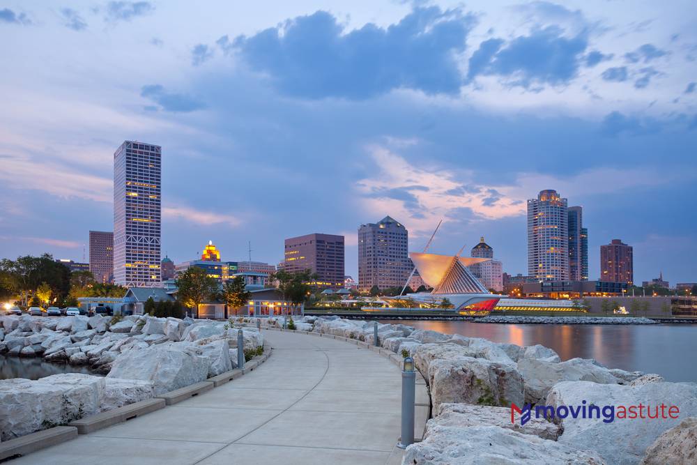 Moving to Milwaukee Relocation Guide for 2024