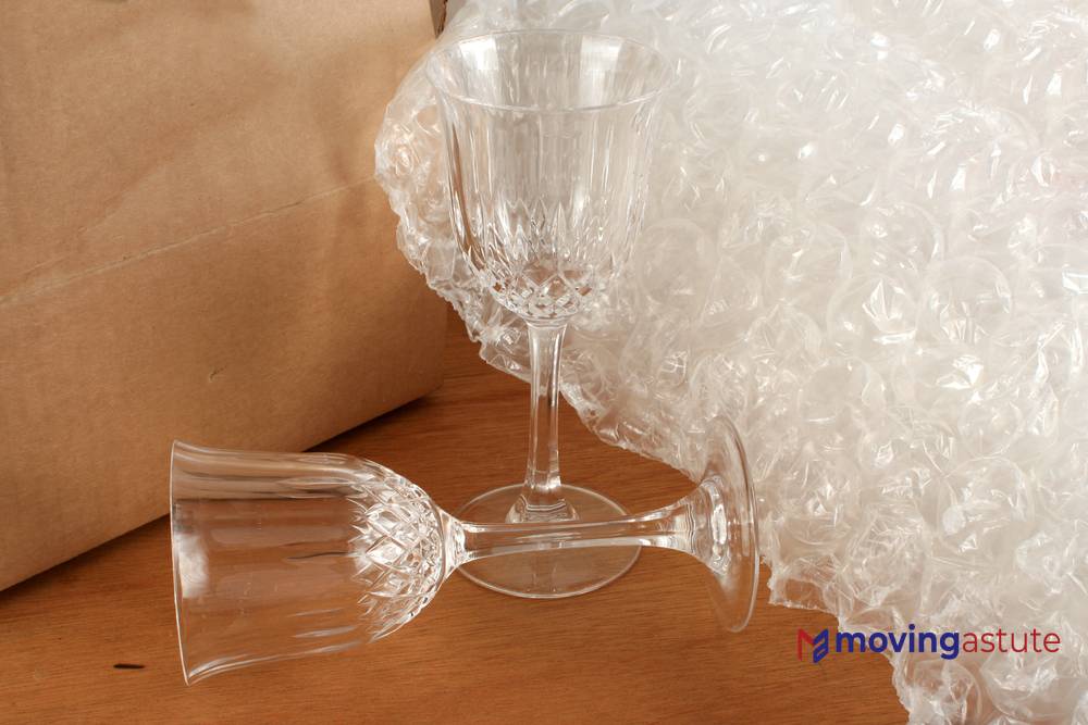 How to Pack Glasses for Moving Moving Astute